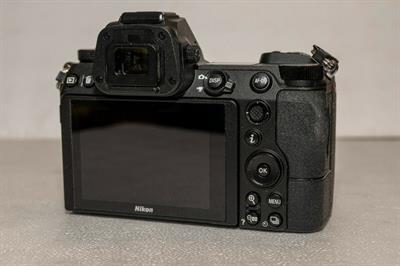 Nikon Z7 in condizioni pari al nuovo - Foto 2