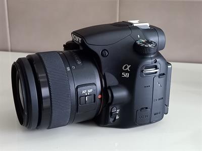 Sony Alpha SLT-A58 18 – 55/3.5 – 5.6 DT