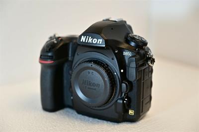 Nikon D850