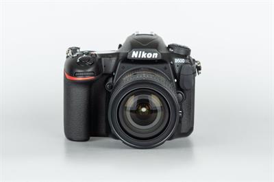 Nikon D500 + AF-S 16-85mm 3.5-5.6G ED VR DX