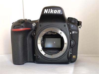 NIKON CORREDO FOTOGRAFICO PROFESSIONALE