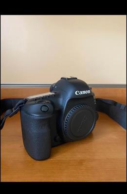 Canon 5D Mark IV +obbiettivo 24-105mm f/4L IS USM - Foto 3