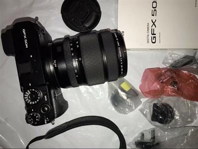 Pacchetto Fujifilm GFX 50R con extra