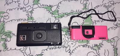 2 Mini Macchine Fotografiche tascabili - una Kodak Pocket A1