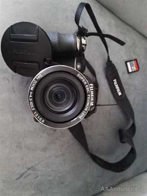 Fotocamera digitale Fujifilm modello Finepix s3200