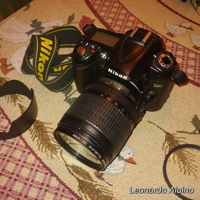 Nikon D90 con 18-105 ed accessori